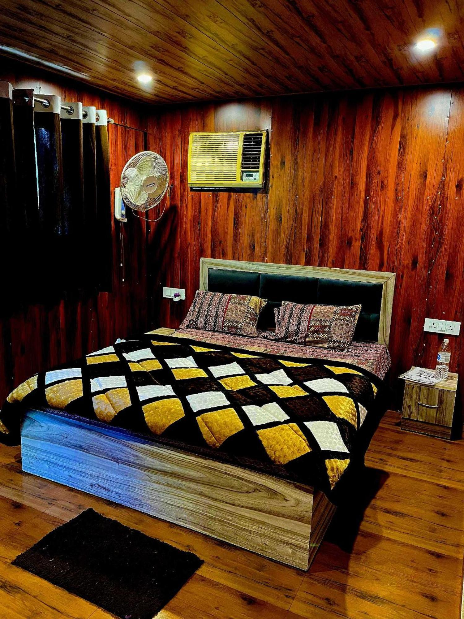 Hotel O Royal Tree Cafe And Resort Dehradun Exterior photo